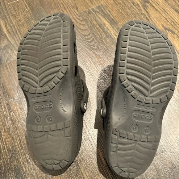 CROCS Black Classic Clogs - Picture 3 of 3